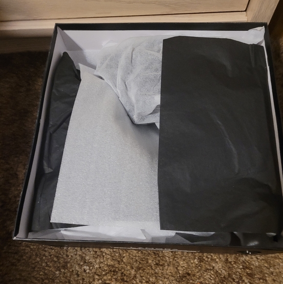 SOLD - Picture 3 of 4